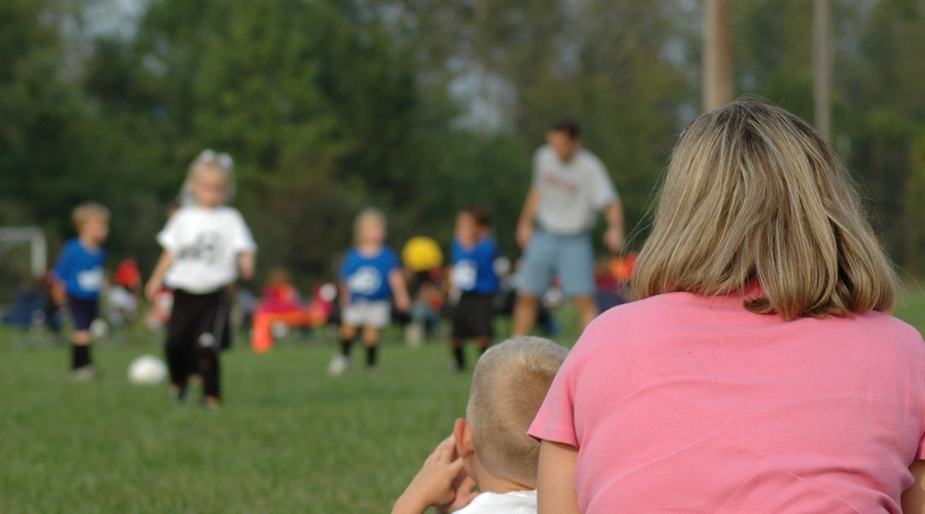 who pays for extracurricular activities after divorce California
